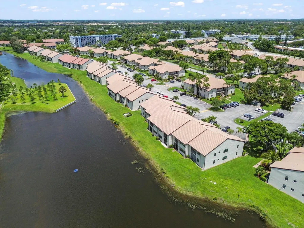 7618 Tahiti Lane Lake Worth FL 33467