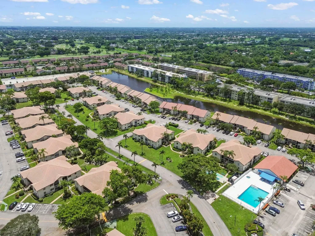 7618 Tahiti Lane Lake Worth FL 33467
