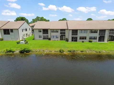 7618 Tahiti Lane Lake Worth FL 33467