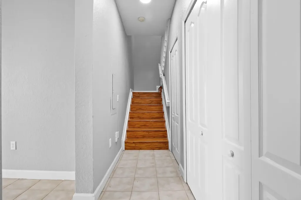 2019 Shoma Drive Royal Palm Beach FL 33414