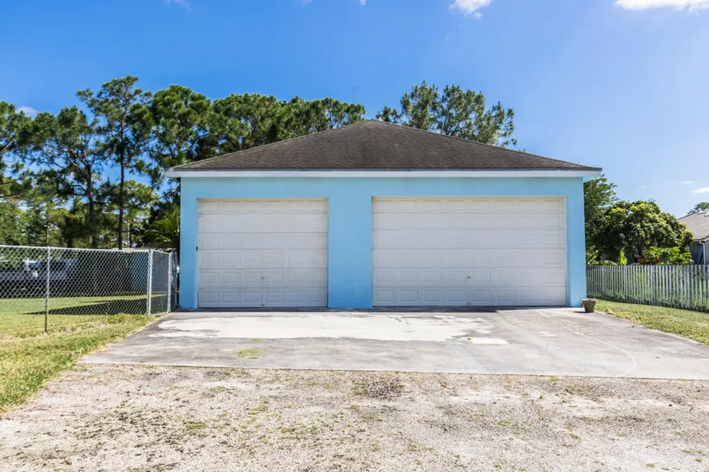 15288 76th Road N The Acreage FL 33470