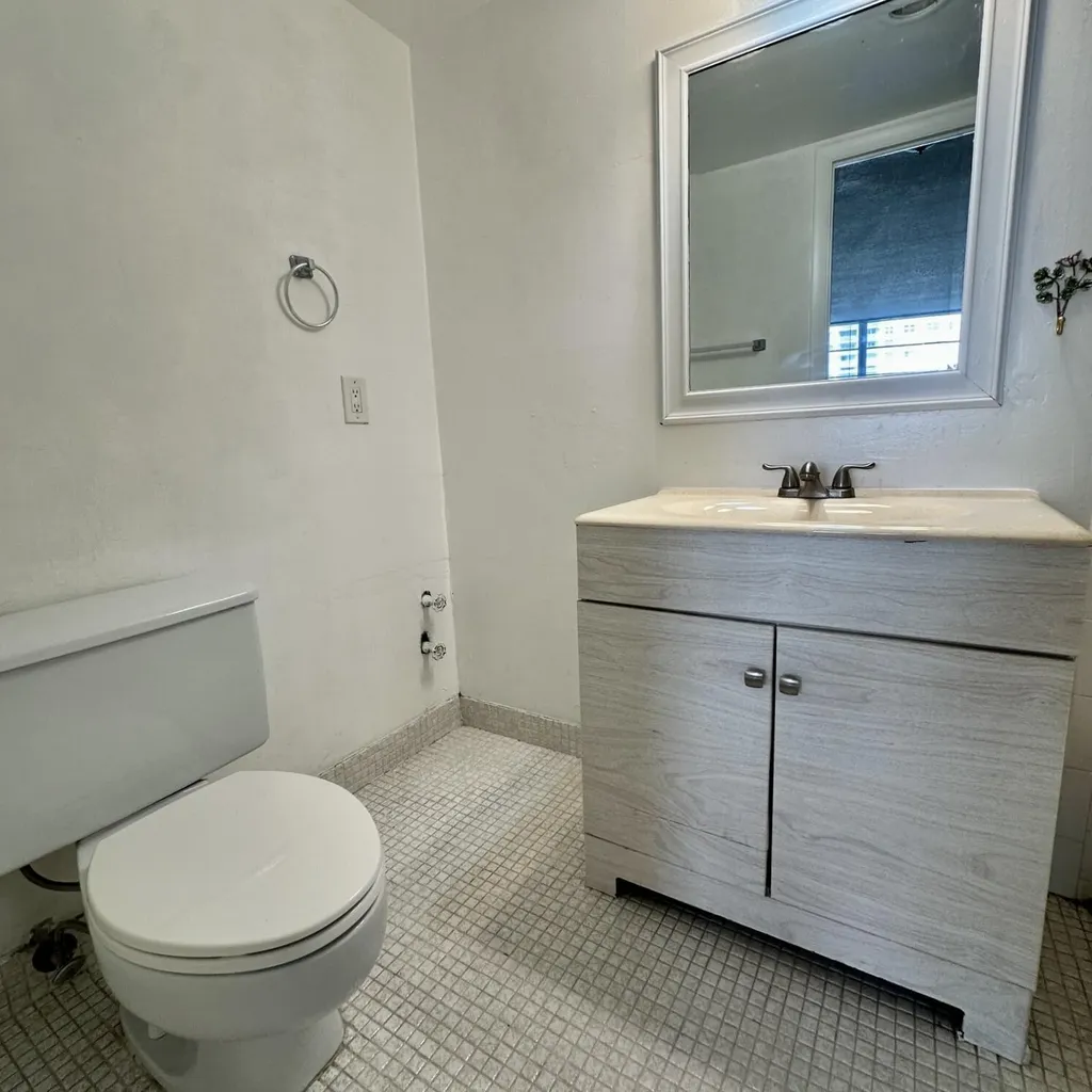 2851 NE 183rd Street Aventura FL 33160
