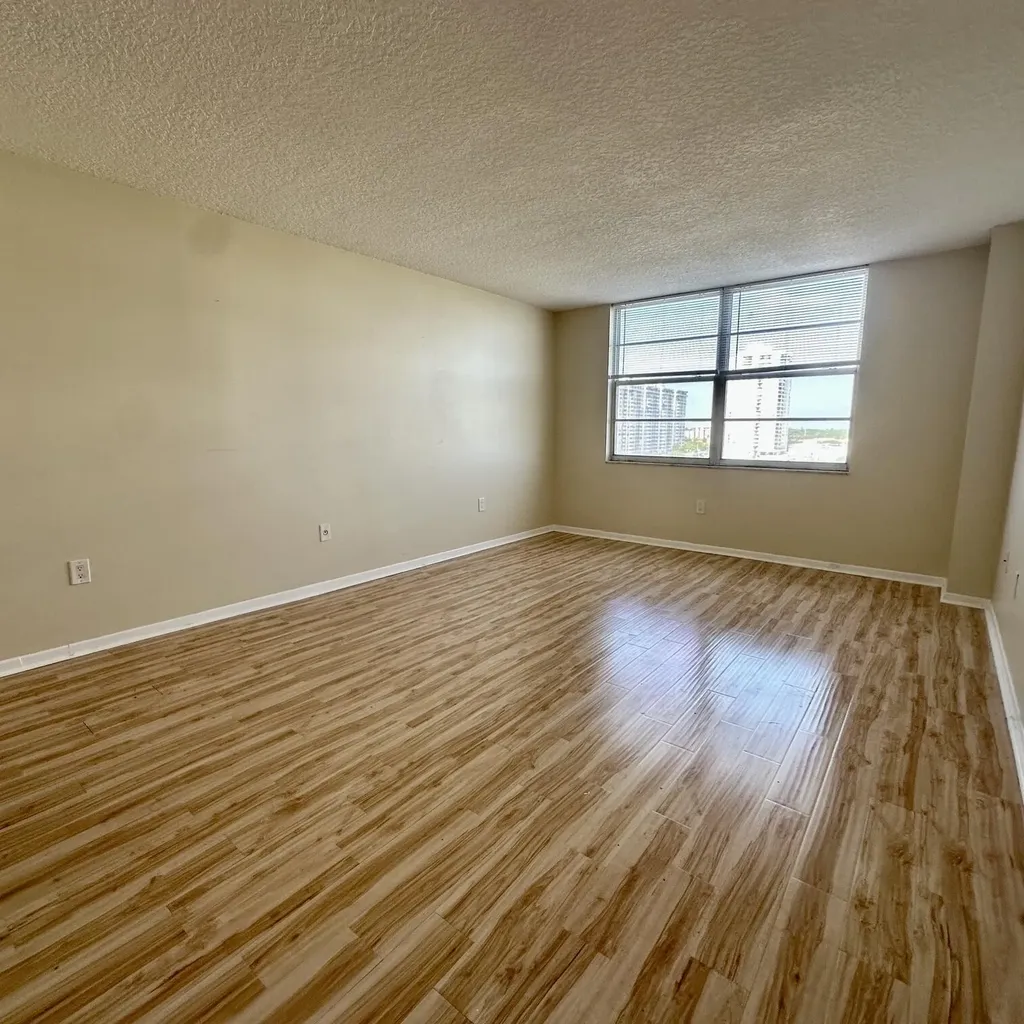 2851 NE 183rd Street Aventura FL 33160