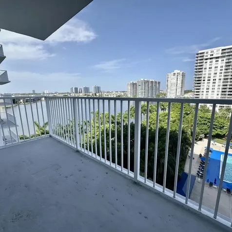 2851 NE 183rd Street Aventura FL 33160
