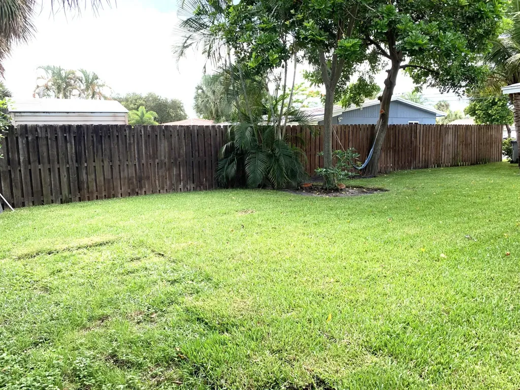 2219 SE 13th Street Pompano Beach FL 33062