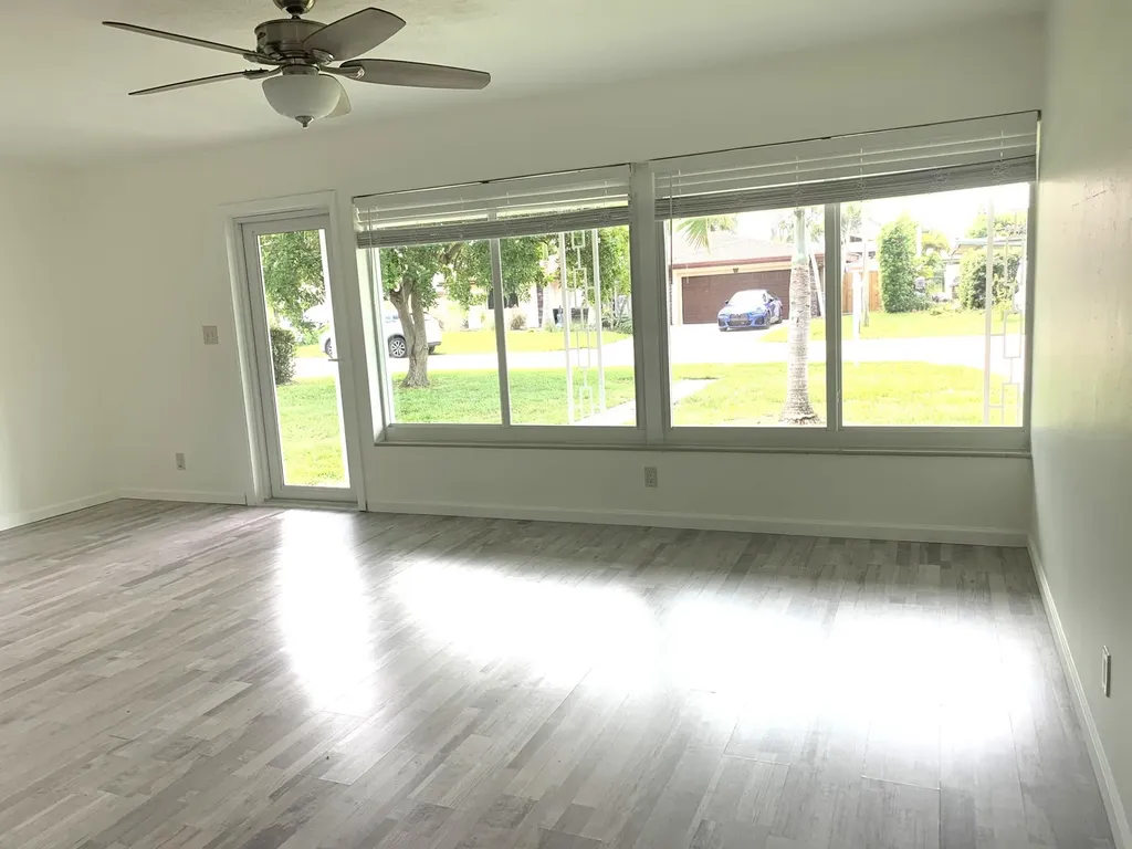 2219 SE 13th Street Pompano Beach FL 33062