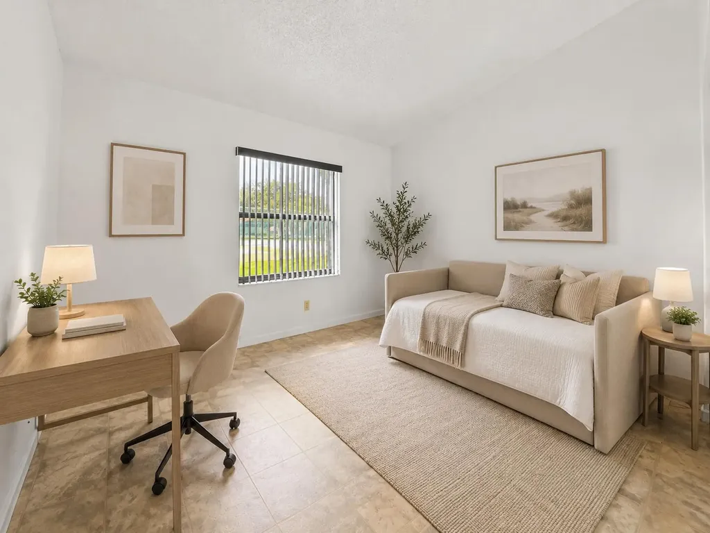 57 Via De Casas Norte Boynton Beach FL 33426
