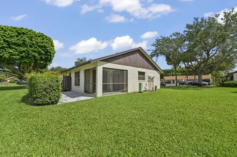 57 Via De Casas Norte Boynton Beach FL 33426
