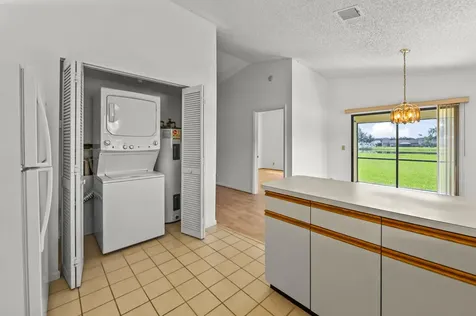 57 Via De Casas Norte Boynton Beach FL 33426