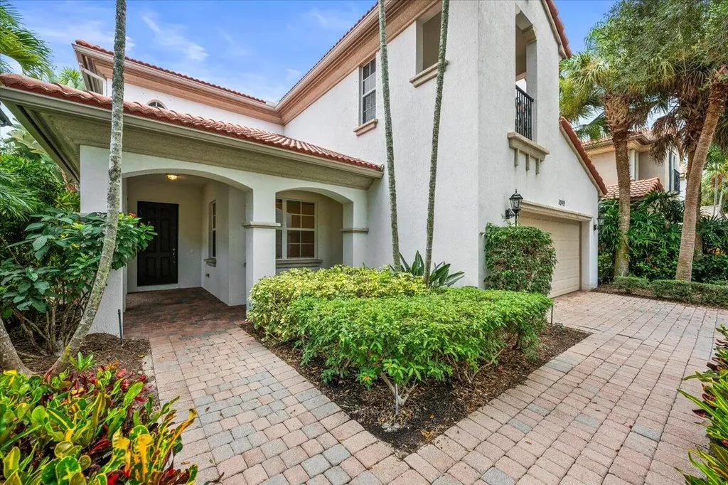 1049 Vintner Boulevard Palm Beach Gardens FL 33410