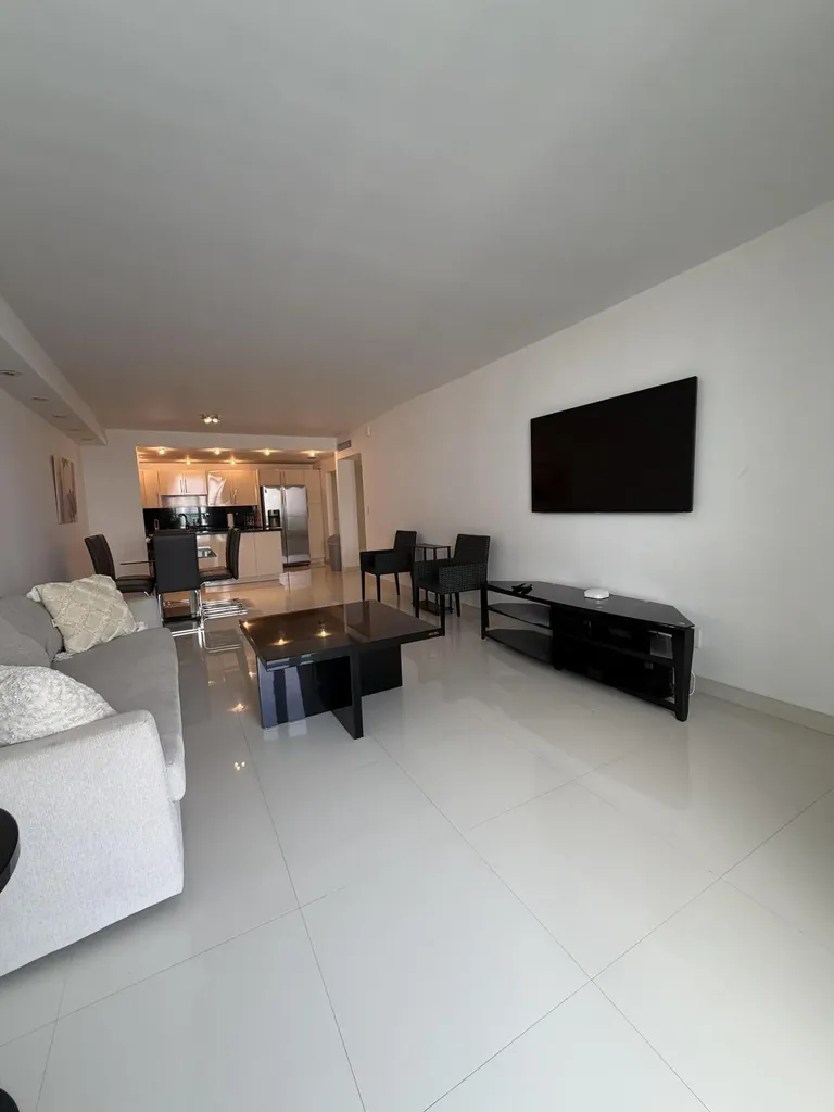 19390 Collins Avenue Sunny Isles Beach FL 33160