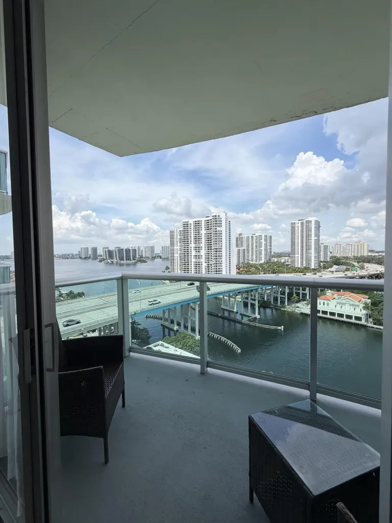 19390 Collins Avenue Sunny Isles Beach FL 33160