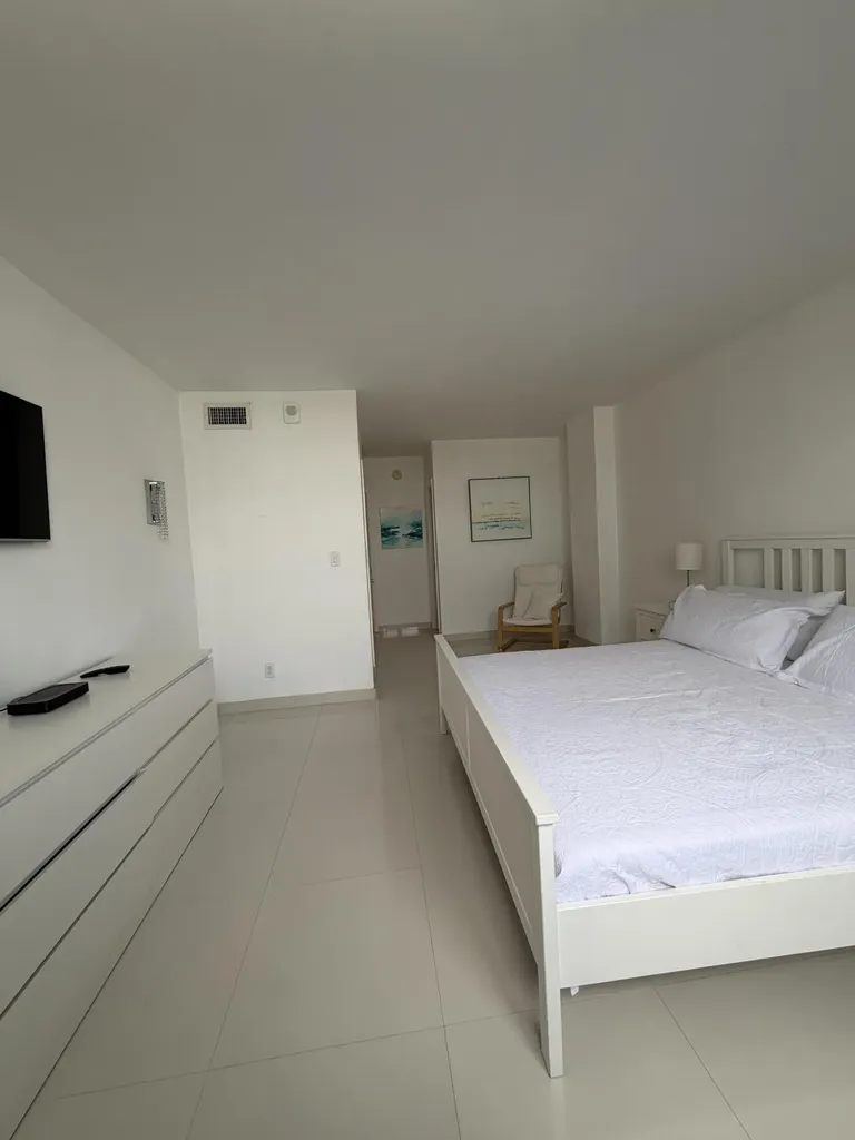 19390 Collins Avenue Sunny Isles Beach FL 33160
