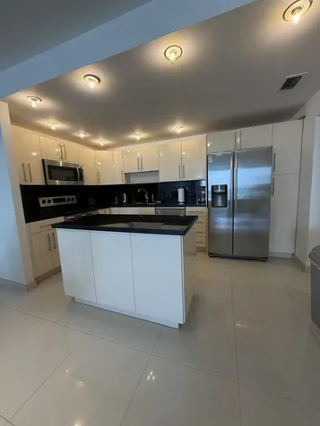19390 Collins Avenue Sunny Isles Beach FL 33160
