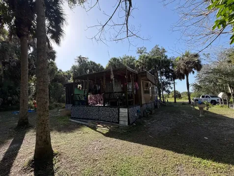 15325 NW 292nd Street Okeechobee FL 34972