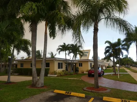 1743 Rodman Street Hollywood FL 33020