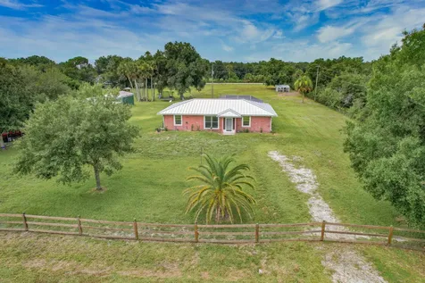 7346 NW 93rd Court Okeechobee FL 34972
