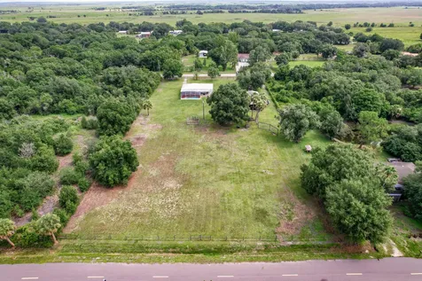 7346 NW 93rd Court Okeechobee FL 34972