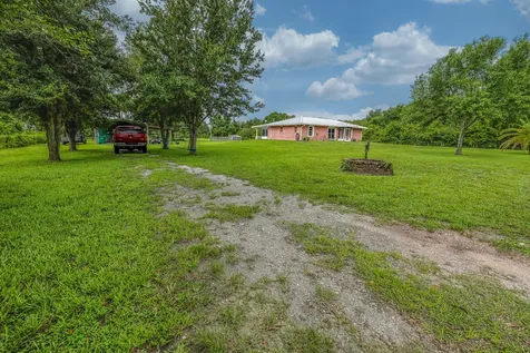 7346 NW 93rd Court Okeechobee FL 34972