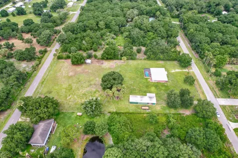 7346 NW 93rd Court Okeechobee FL 34972