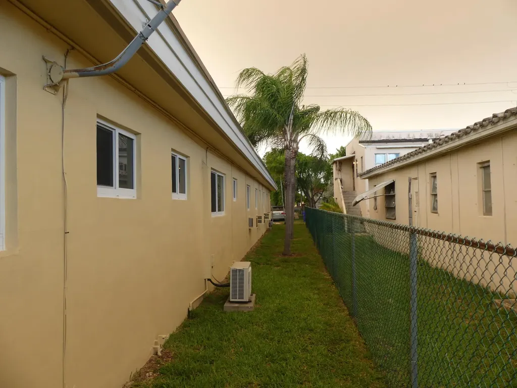 1743 Rodman Street Hollywood FL 33020