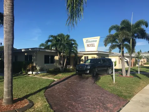 1743 Rodman Street Hollywood FL 33020
