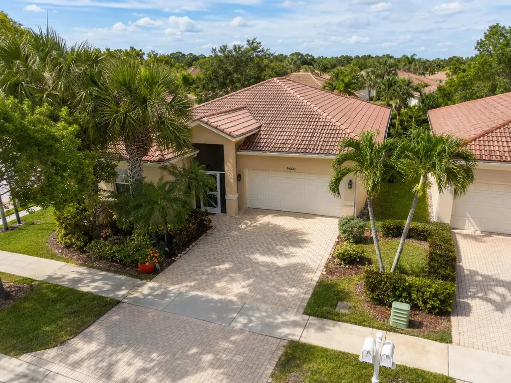 9660 Egret Chase Lane West Palm Beach FL 33411