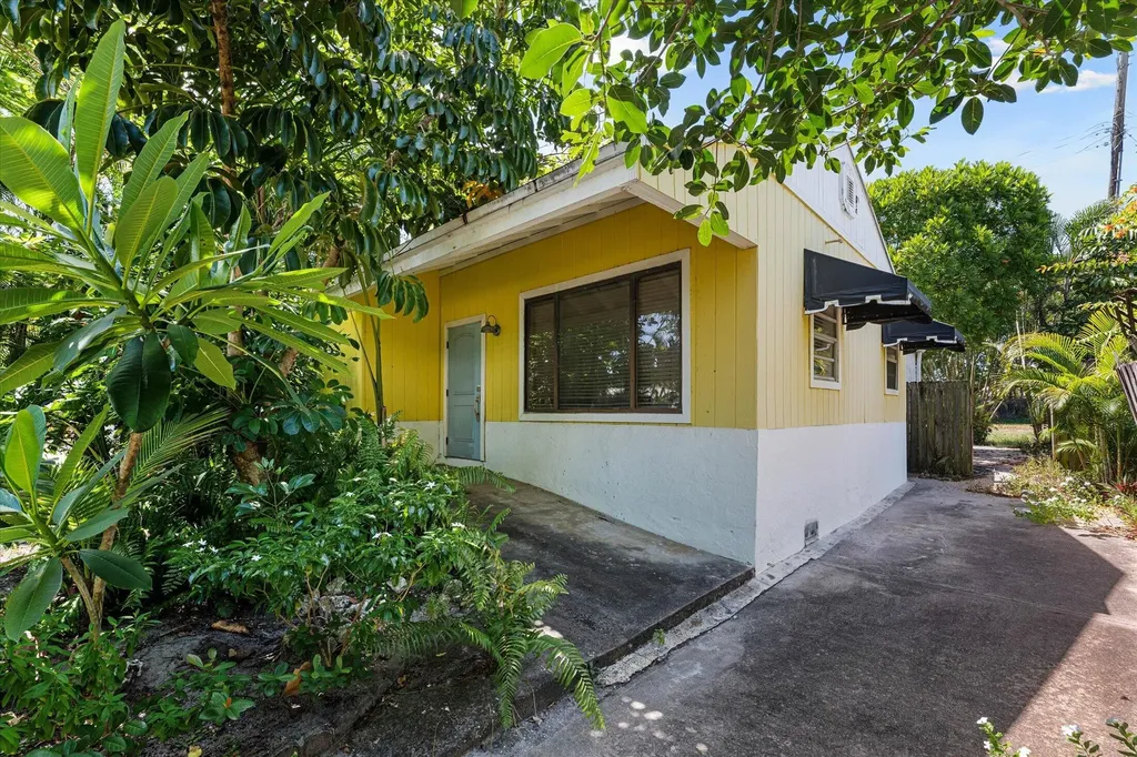 4880 Lincoln Road Delray Beach FL 33445