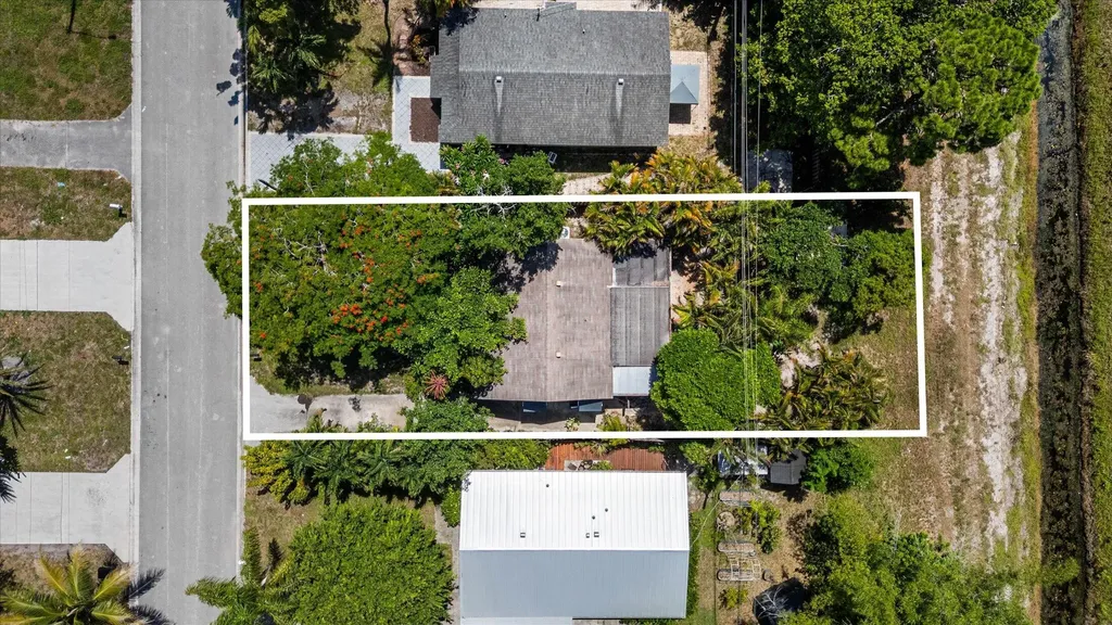 4880 Lincoln Road Delray Beach FL 33445