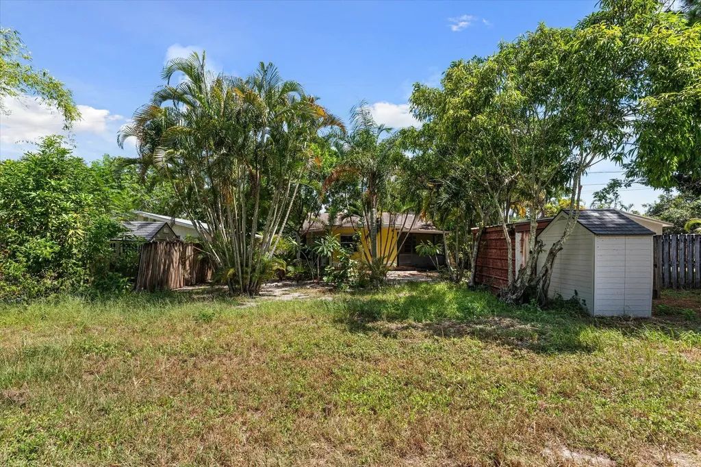 4880 Lincoln Road Delray Beach FL 33445