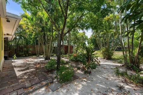 4880 Lincoln Road Delray Beach FL 33445