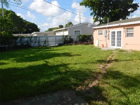 1511 SW 63rd Avenue North Lauderdale FL 33068