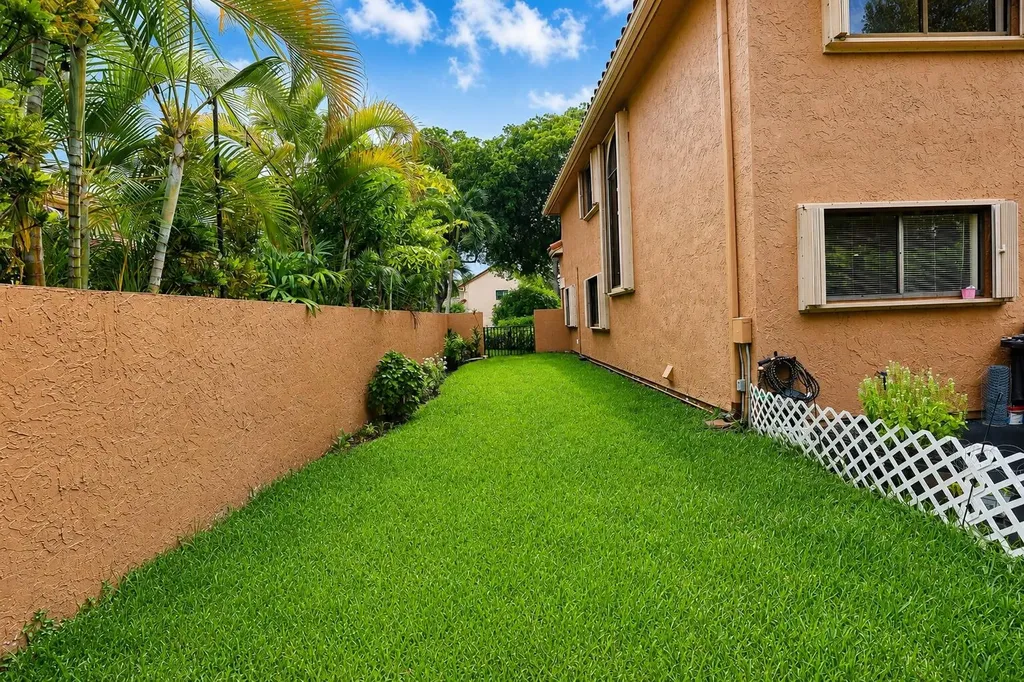 749 NW 40th Terrace Deerfield Beach FL 33442