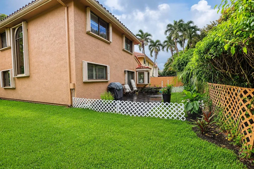 749 NW 40th Terrace Deerfield Beach FL 33442