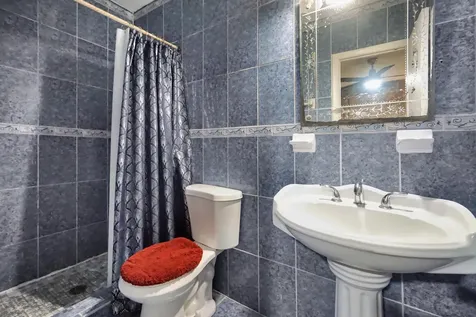 1067 W 43rd Place Hialeah FL 33012