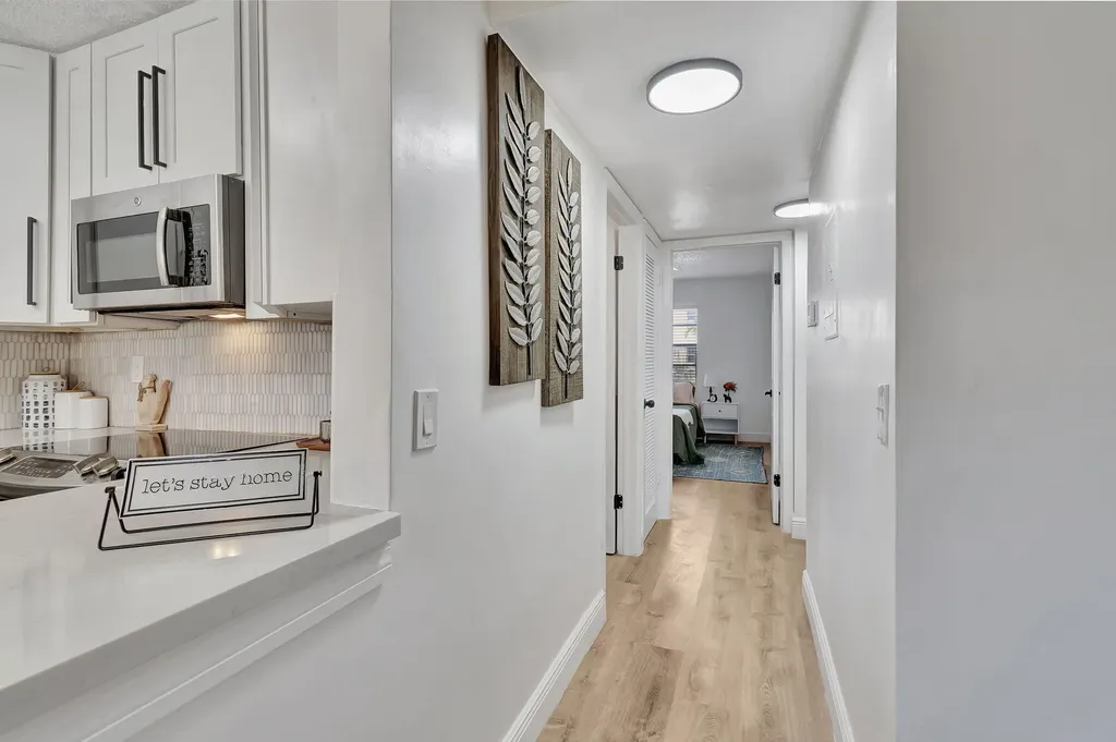 52 Burgundy B Delray Beach FL 33484