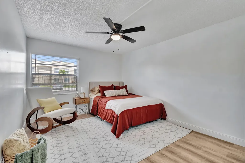 52 Burgundy B Delray Beach FL 33484