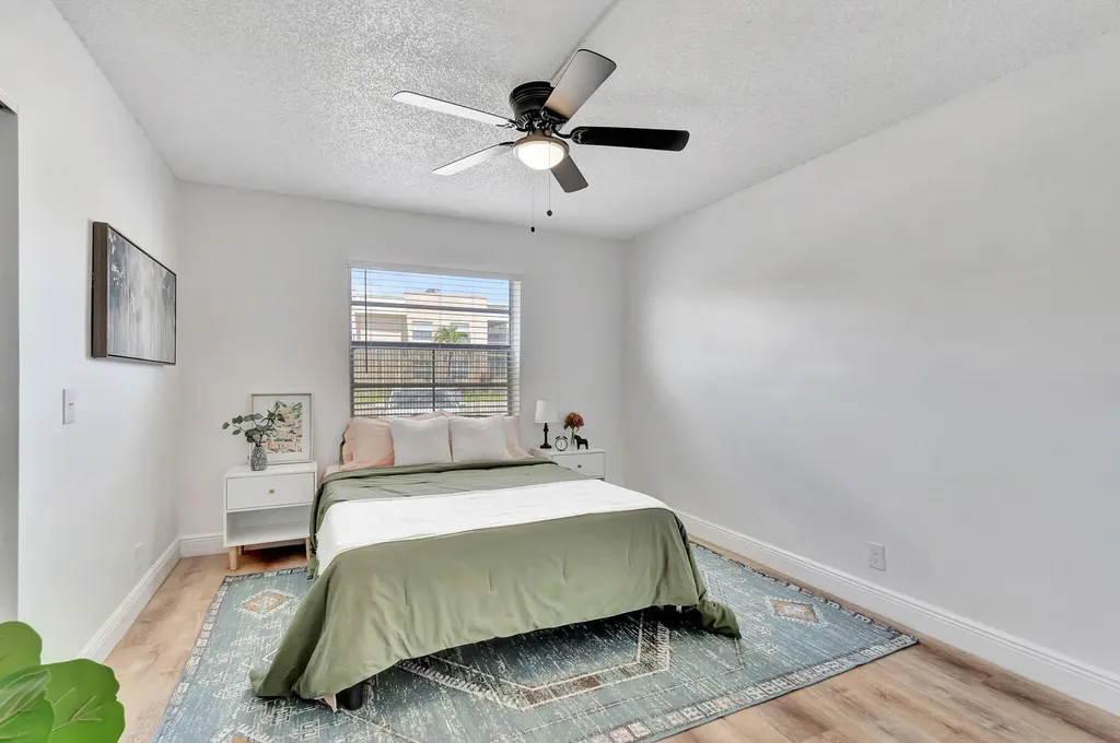 52 Burgundy B Delray Beach FL 33484