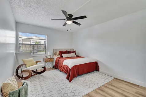 52 Burgundy B Delray Beach FL 33484