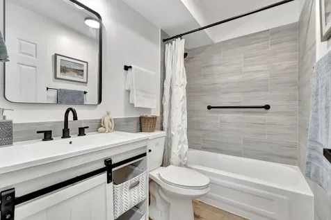 52 Burgundy B Delray Beach FL 33484
