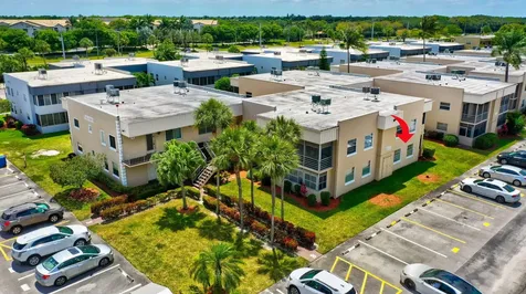 52 Burgundy B Delray Beach FL 33484