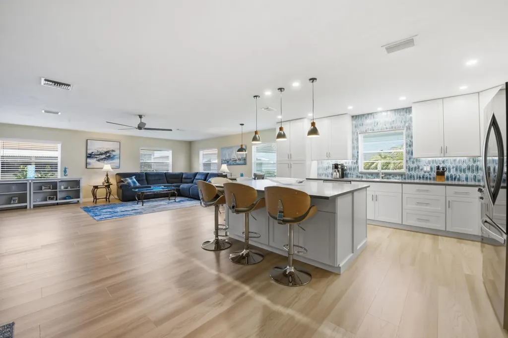 6125 Stanley Lane Delray Beach FL 33484