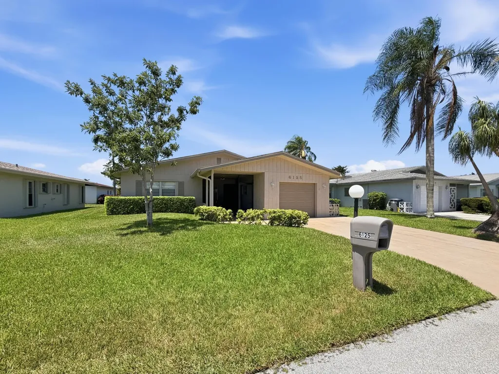 6125 Stanley Lane Delray Beach FL 33484