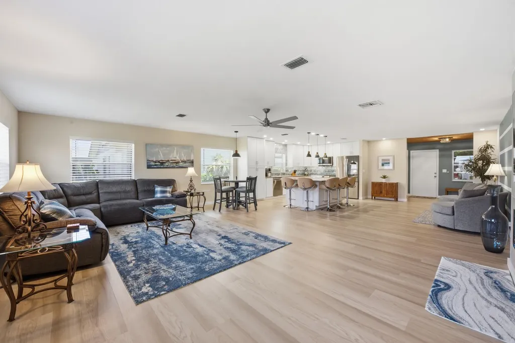 6125 Stanley Lane Delray Beach FL 33484