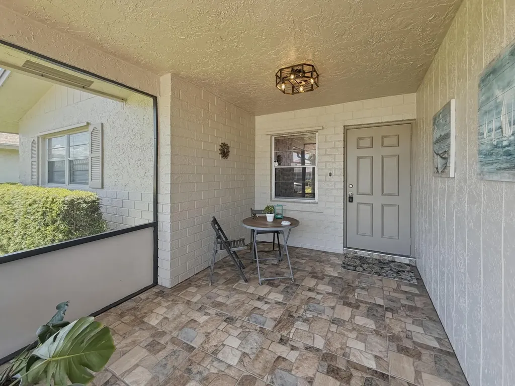 6125 Stanley Lane Delray Beach FL 33484