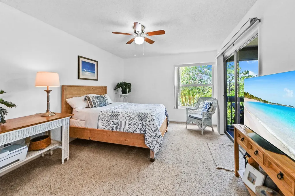 8259 SE Croft Circle Hobe Sound FL 33455