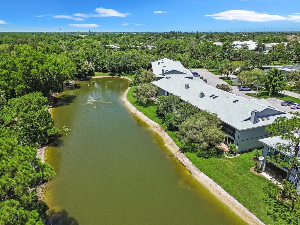 8259 SE Croft Circle Hobe Sound FL 33455