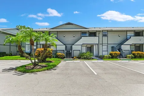 8259 SE Croft Circle Hobe Sound FL 33455