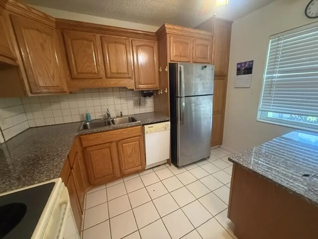 197 Lake Susan Lane West Palm Beach FL 33411