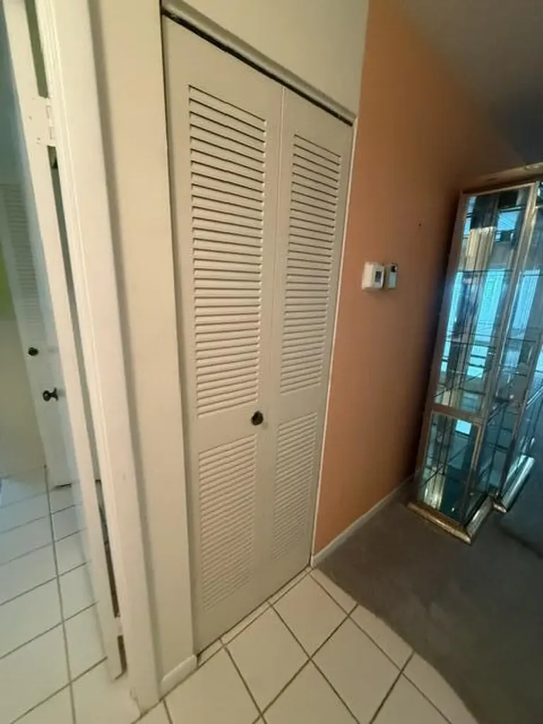 197 Lake Susan Lane West Palm Beach FL 33411
